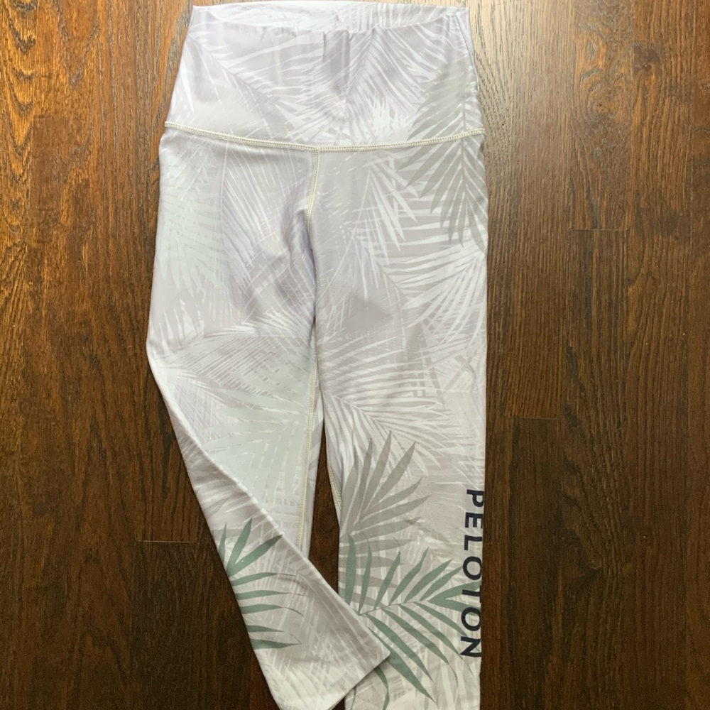 Peloton WITH Crop Legging